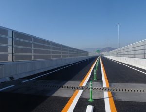 高速３号線Ⅲ期遮音壁設置工事　平成26年2月